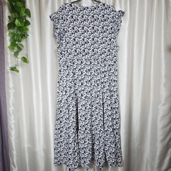 Baltic Born Women's Floral Navy Petal Smocked Ruffle Midi Dress Size 3X New - Picture 13 of 16